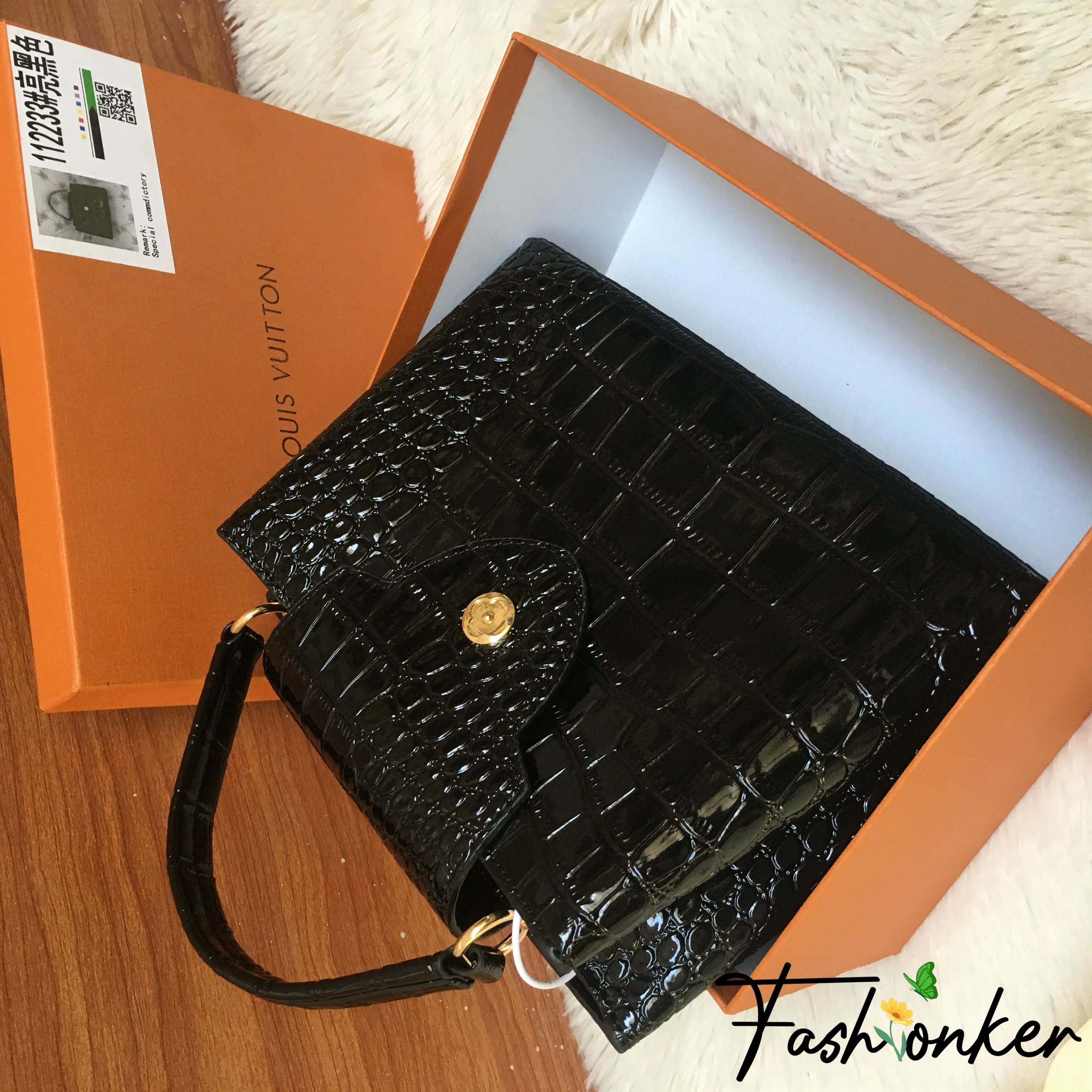 Capucine Bag With Box