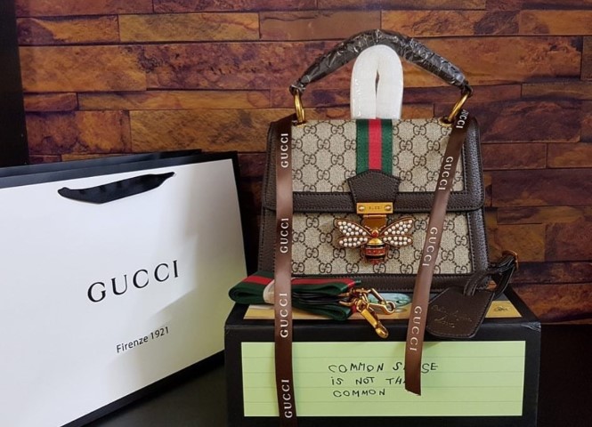 Buy online Gucci Bee Bag In Pakistan| Rs 4200 | Best | find the best quality of Hand Bags, Handbag, Ladies Bags, Side Bags, Clutches, Leather Bags, Purse, Bags, Tote