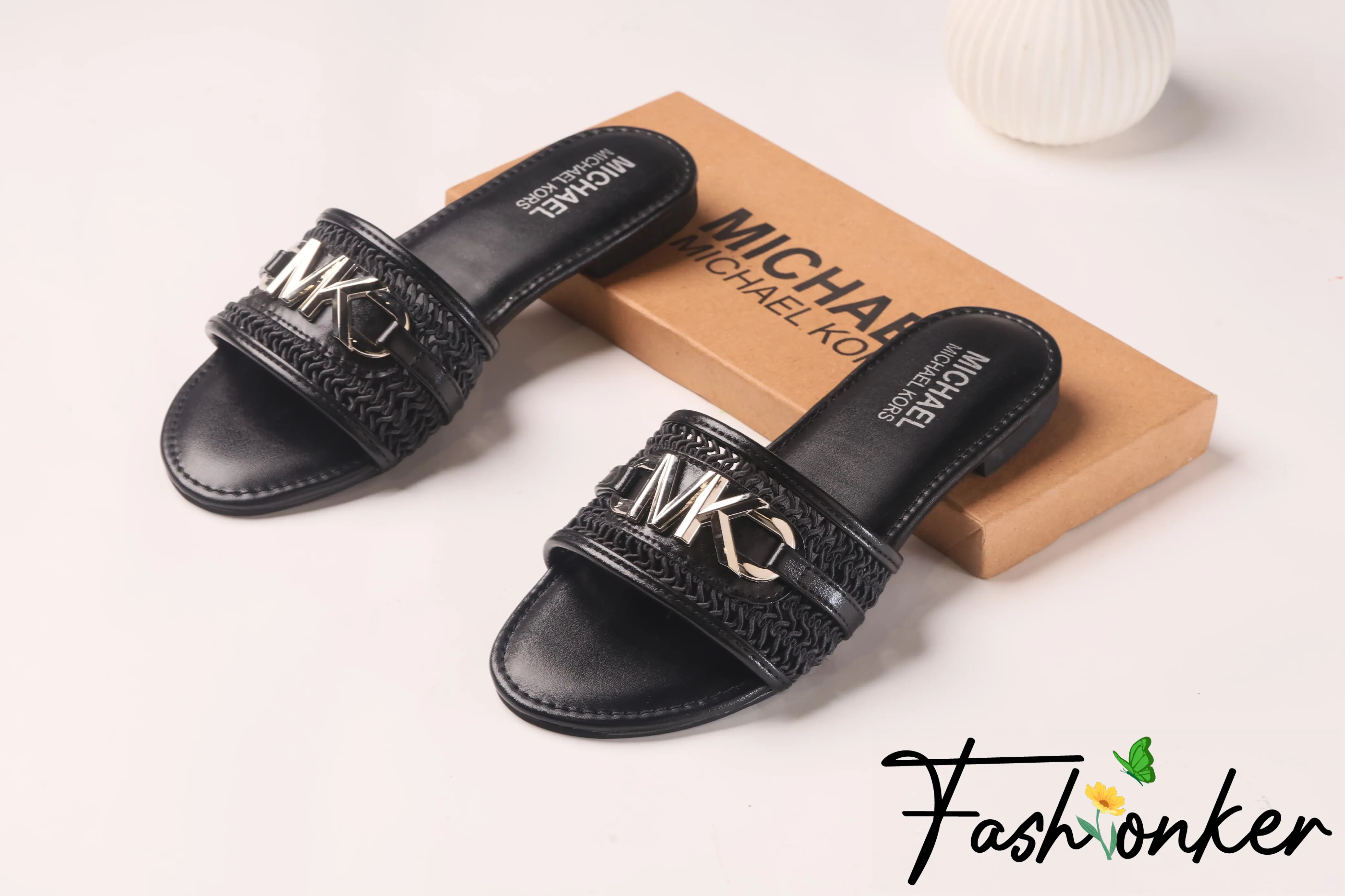 Designer Slippers With Box