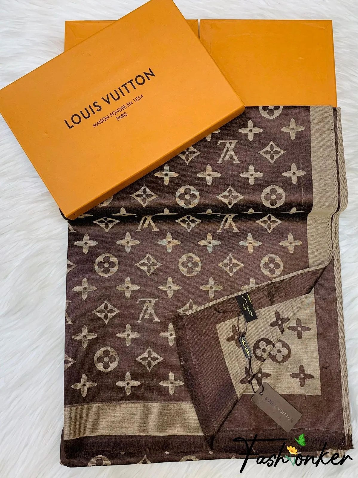 Best Price LV Stoles