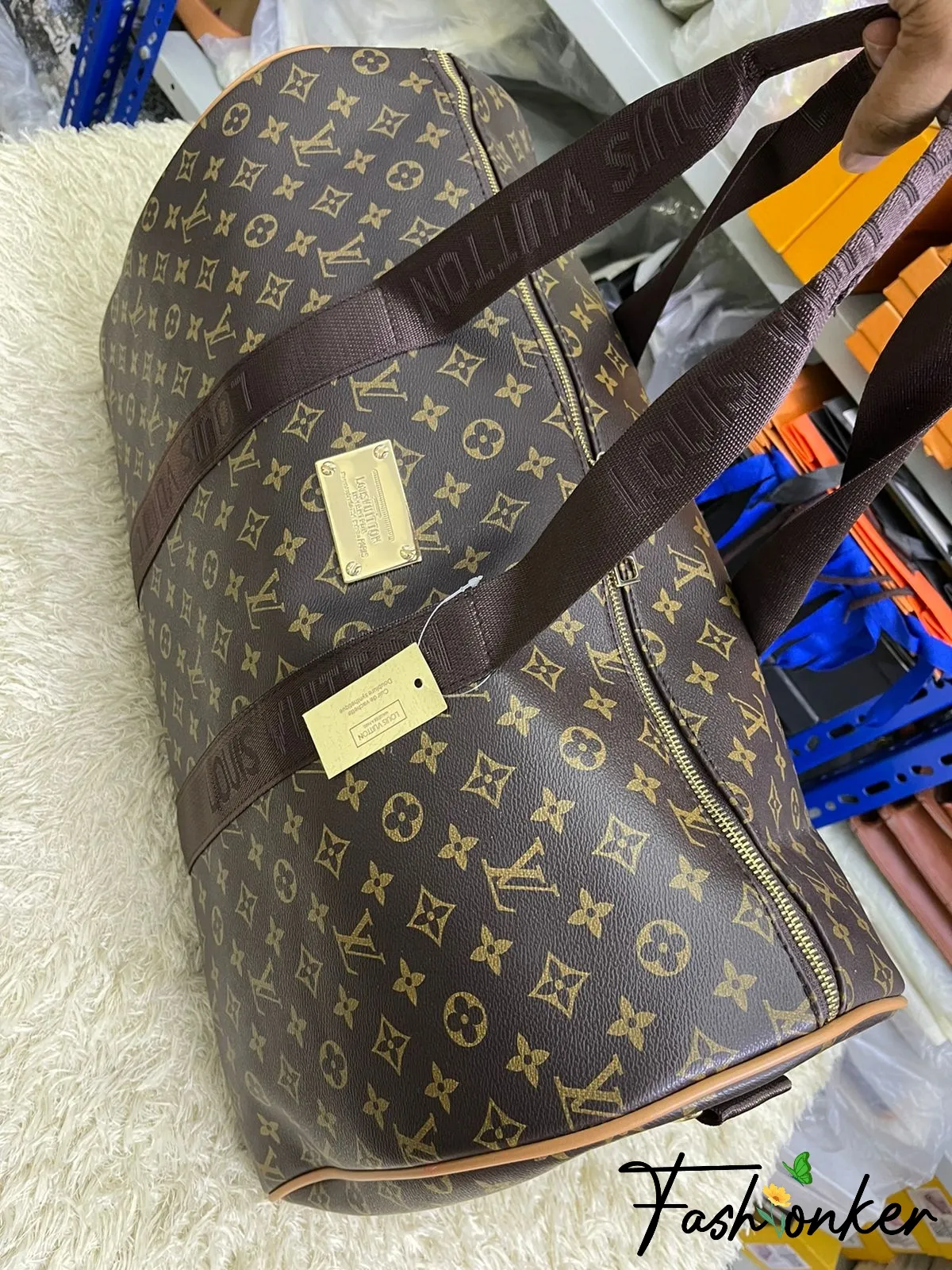 Lv Hq Traveller