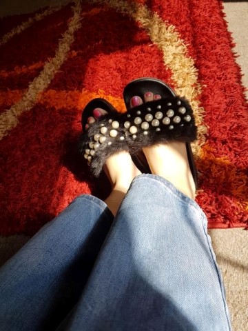 Pearl Fur Slides