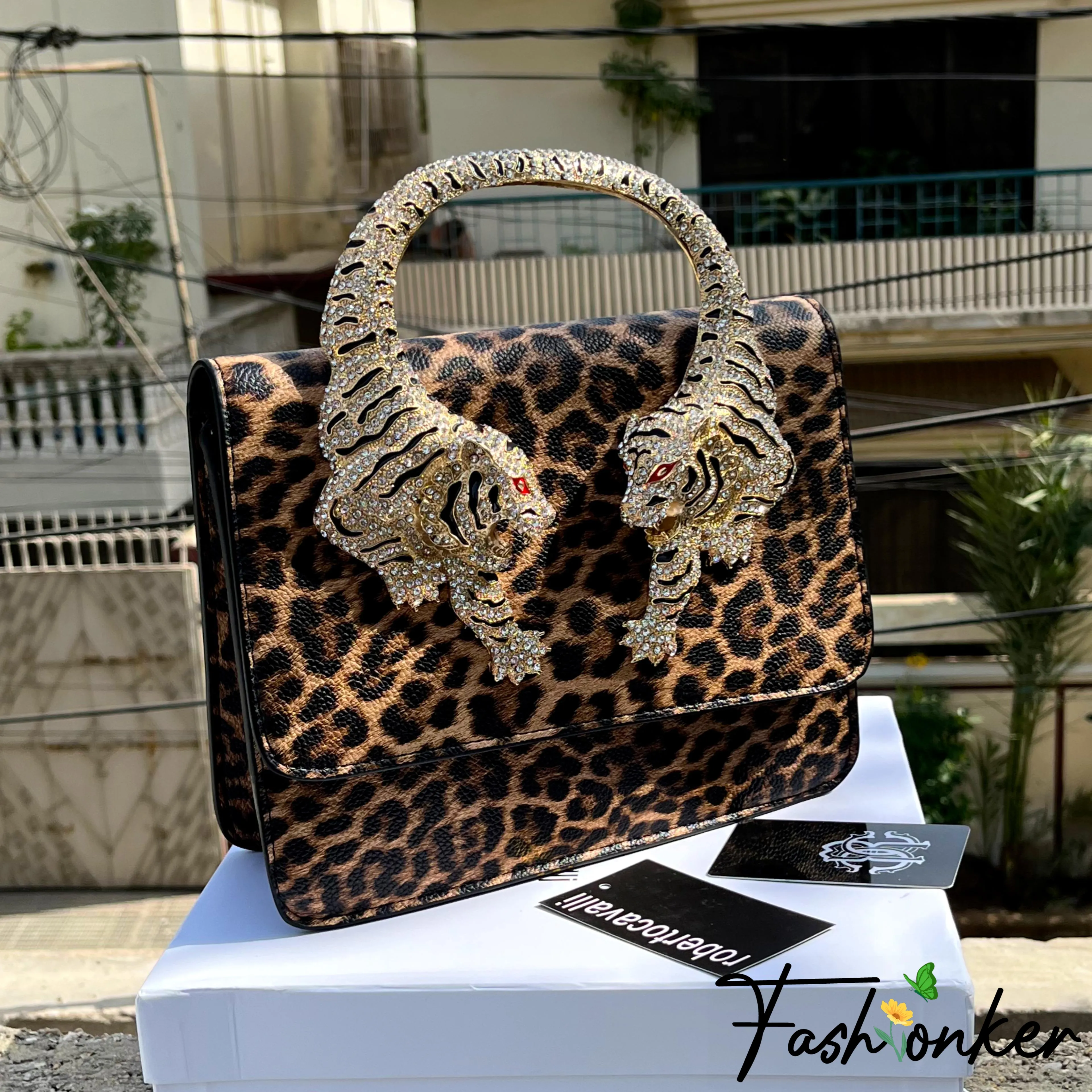 Roberto Cavallie Master Copy