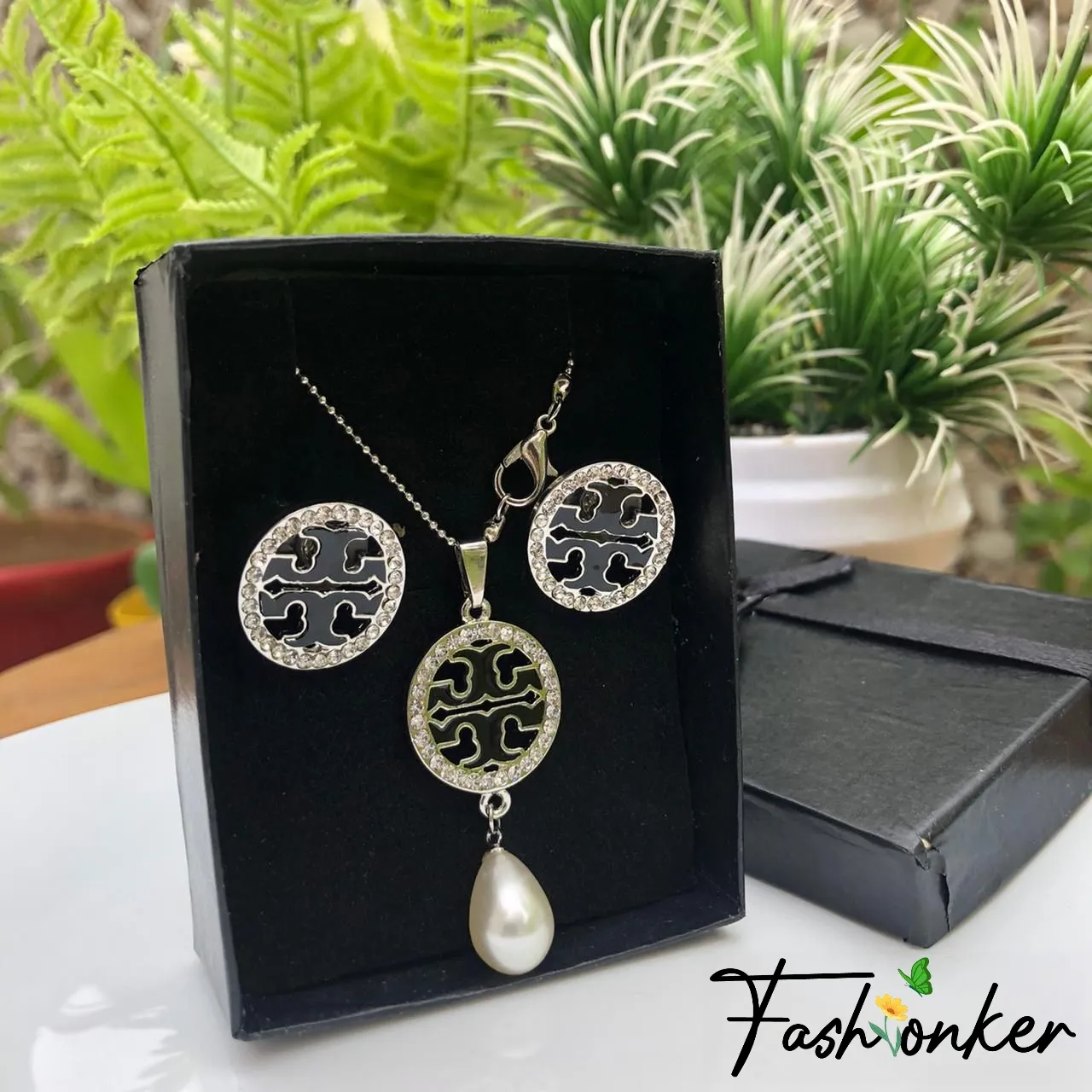 Tory Burch Silver Jewelry Set