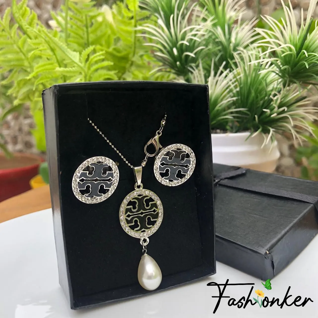 Tory Burch Silver Jewelry Set
