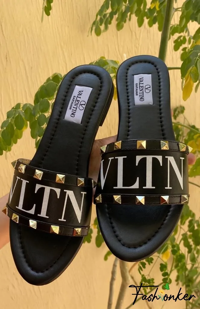 Vltn Slippers